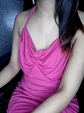 Leeezz_ahh élő XXX-chatje