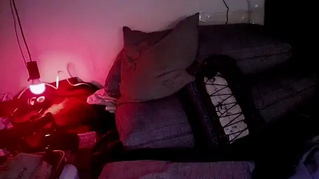 Chat +18 de P4RtYBOII92 ao vivo