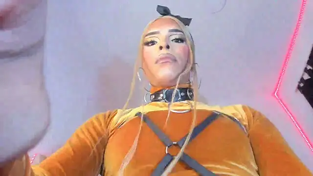 Nella_Simons Webcamshow