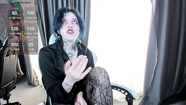 Chat +18 de NoelleGothicShadow ao vivo