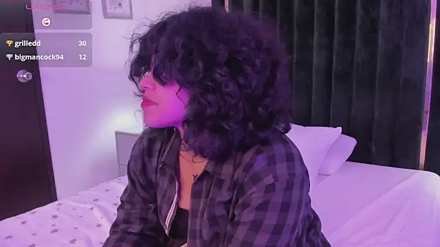 VinkSmokee Chat XXX in diretta