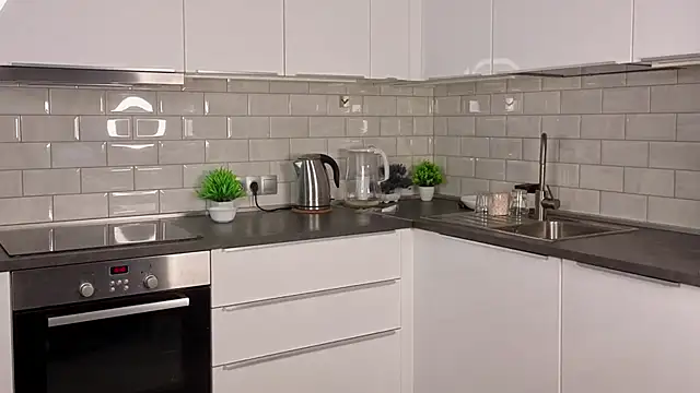 RhebaBowne élő XXX-chatje