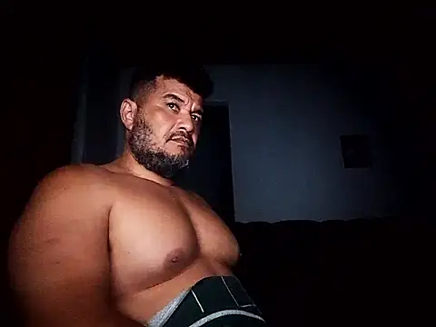 tarra122 élő XXX-chatje