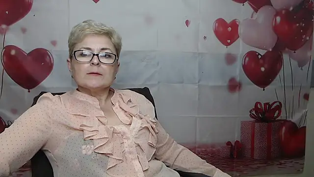 EmiliaGree Chat XXX in diretta