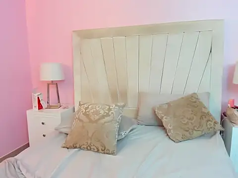 Chat +18 de CynthiaMore ao vivo