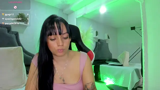 EmiliaRose_ – Naživo XXX chat