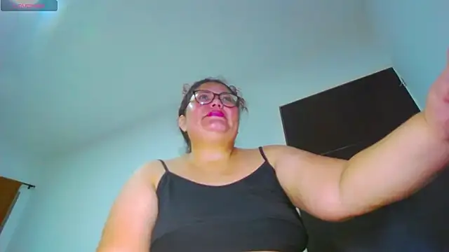 Chat XXX en directo de ashelymalefica