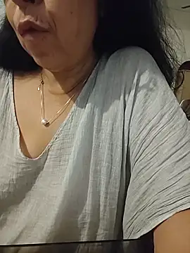 Chat XXX en directo de NakedMILFx