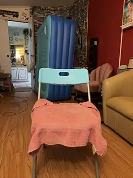 TranSexualJade95: διαδικτυακό σόου στην κάμερα