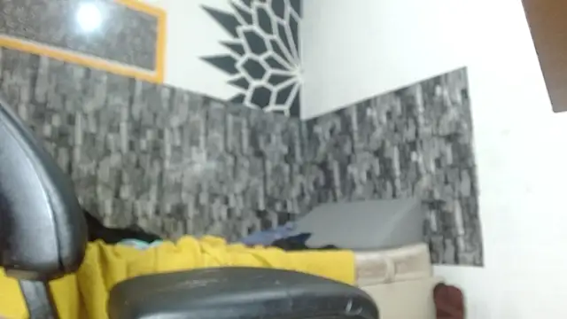 stripnolimitsn Live XXX chat