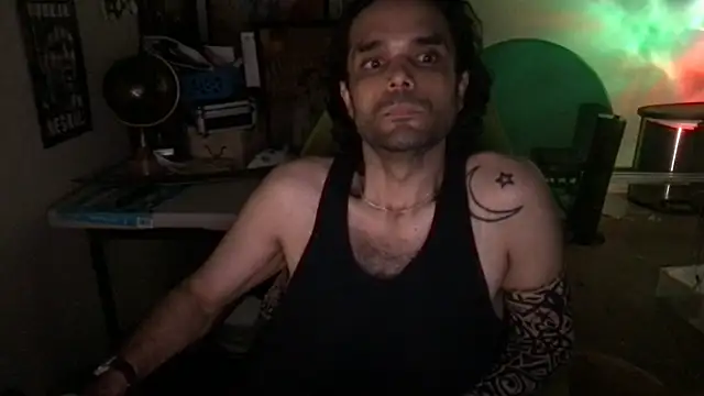 KungFuPanda001's Live XXX Chat