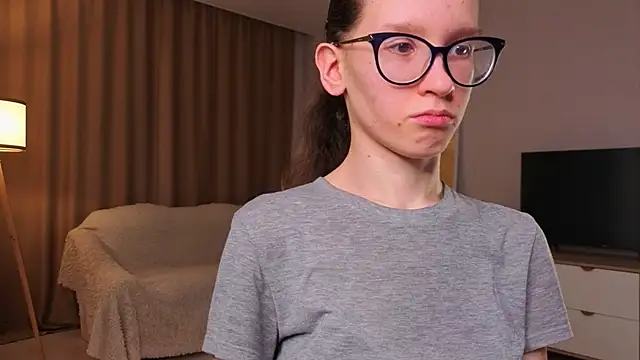 BettyBrowni 现场XXX聊天