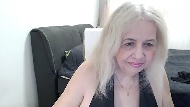 Chat +18 de SusiLifeXXX ao vivo