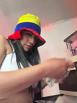 saaalome_1's Live XXX Chat