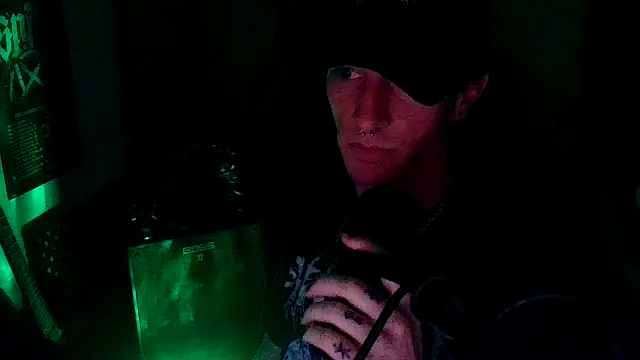 XXX chat uživo modela LEVIATHANX666