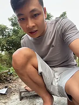 Show modela Naughty___asian na web-kameri