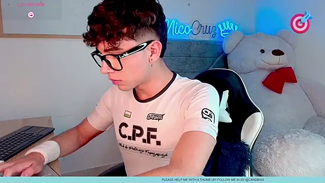 Chat XXX ao vivo de niico_prince