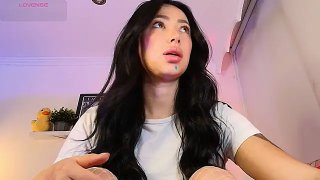 lilyy_evanss élő XXX-chatje