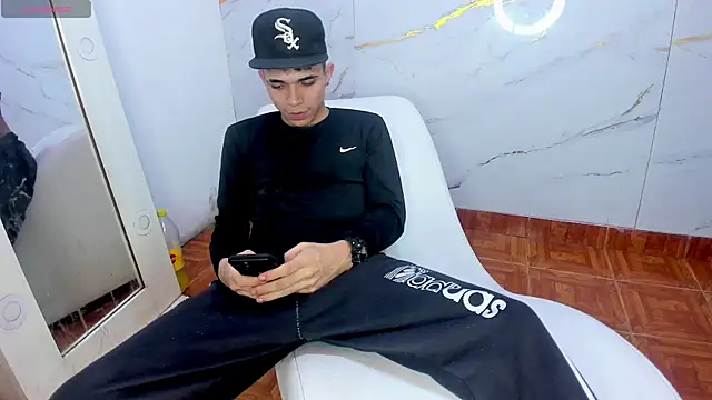 AmazingPartys – Naživo XXX chat