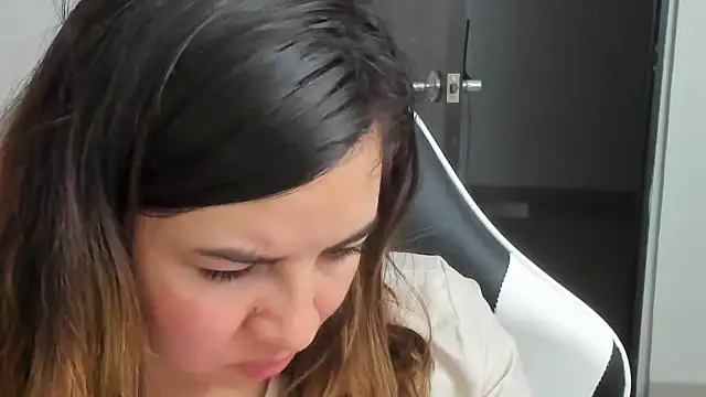 Chat XXX en directo de __Emma__11__Lecat_