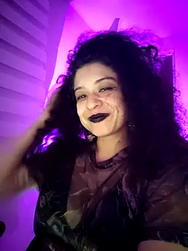 Miss_Carmilla's Live XXX Chat