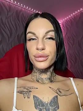 Chat +18 de angel_devil_forever ao vivo