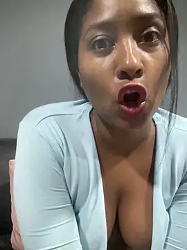 Chat +18 de Berry_Bans ao vivo