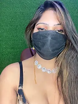 CUTI-NAINA 现场XXX聊天