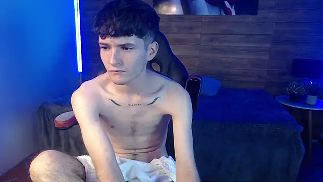 XXX chat uživo modela trevor_mob