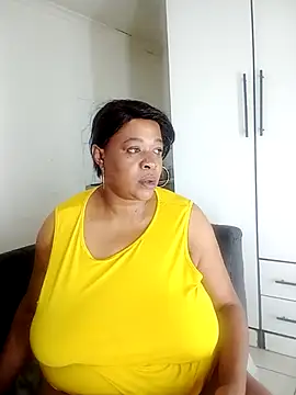 Živý XXX chat BUSTYQUEEN56