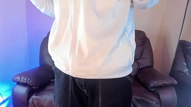 Chat XXX ao vivo de Salvattore_Muller