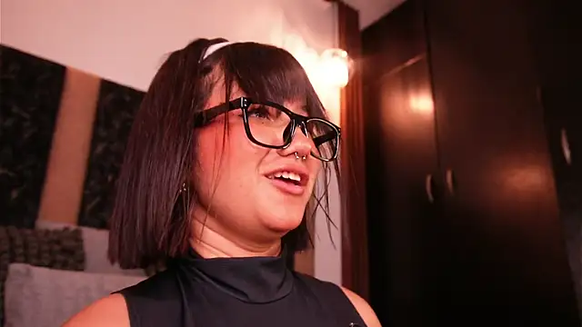 Pokazy przed kamerką – Ivi_Aiko