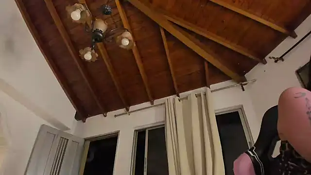 Chat XXX ao vivo de IsaFontanna