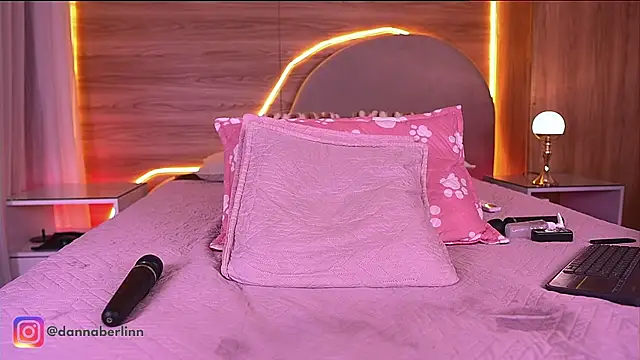 danna_berlin_ – Live XXX-chat