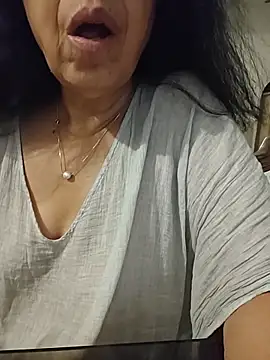 Онлайн чат XXX NakedMILFx