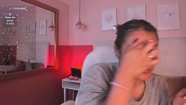 Živý XXX chat _Sophie__miller