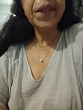 XXX chat uživo modela NakedMILFx