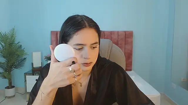 Živý XXX chat heidy_hoiss