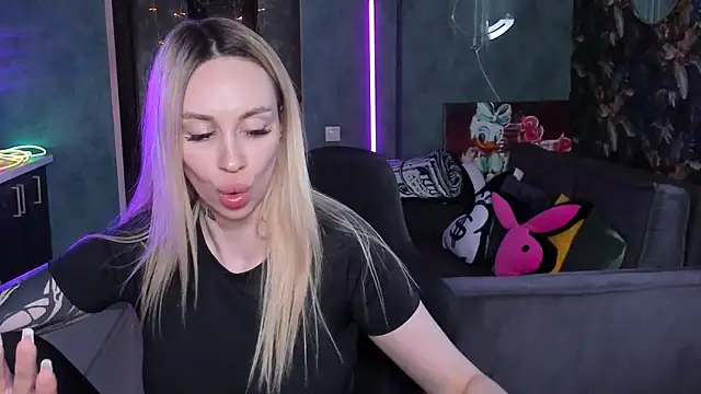 Онлайн чат XXX Blckmirrorr