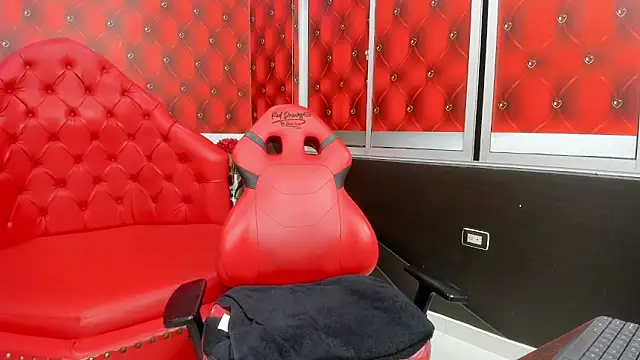 Živý XXX chat Mia_Curvyy