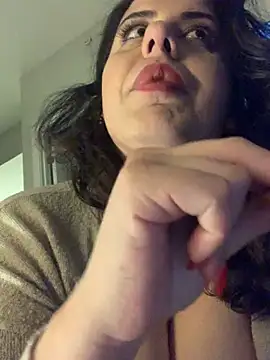 holyeroticss' Live XXX Chat