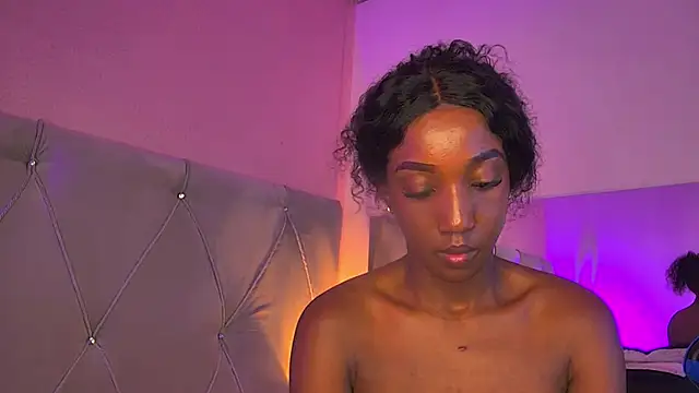 FiorelaLenin's Live XXX Chat