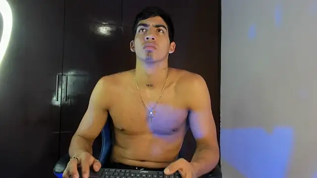 Chat XXX ao vivo de Milo_LatinBoy
