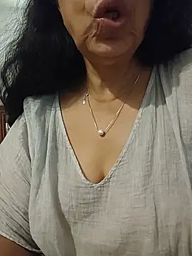 NakedMILFxn Live XXX chat