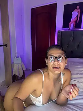 ema_zoe 라이브 XXX 채팅