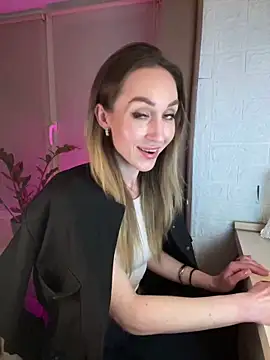 AnesaKis Chat XXX in diretta