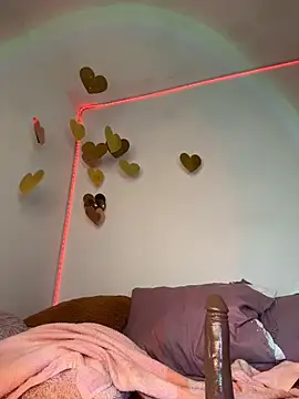 Chatroom XXX en direct de GiannaMagari_