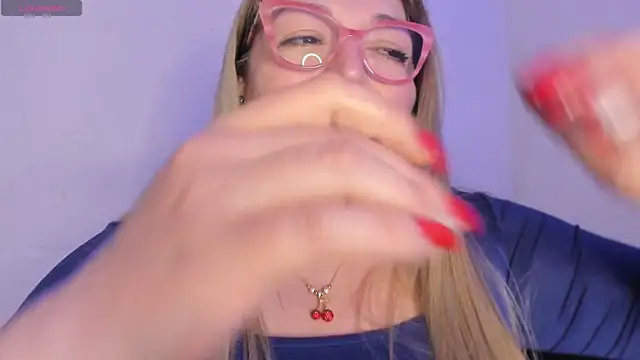 Naty_Mature_ 网络视讯表演