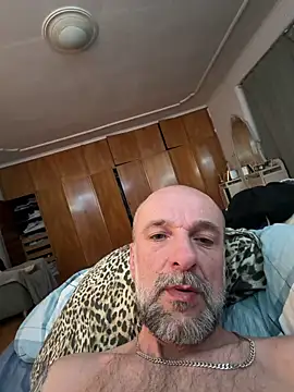 Show modela egzist na web-kameri