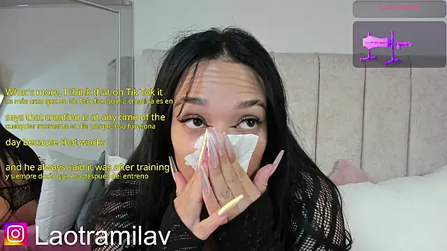 Chat +18 de MilaVelour ao vivo